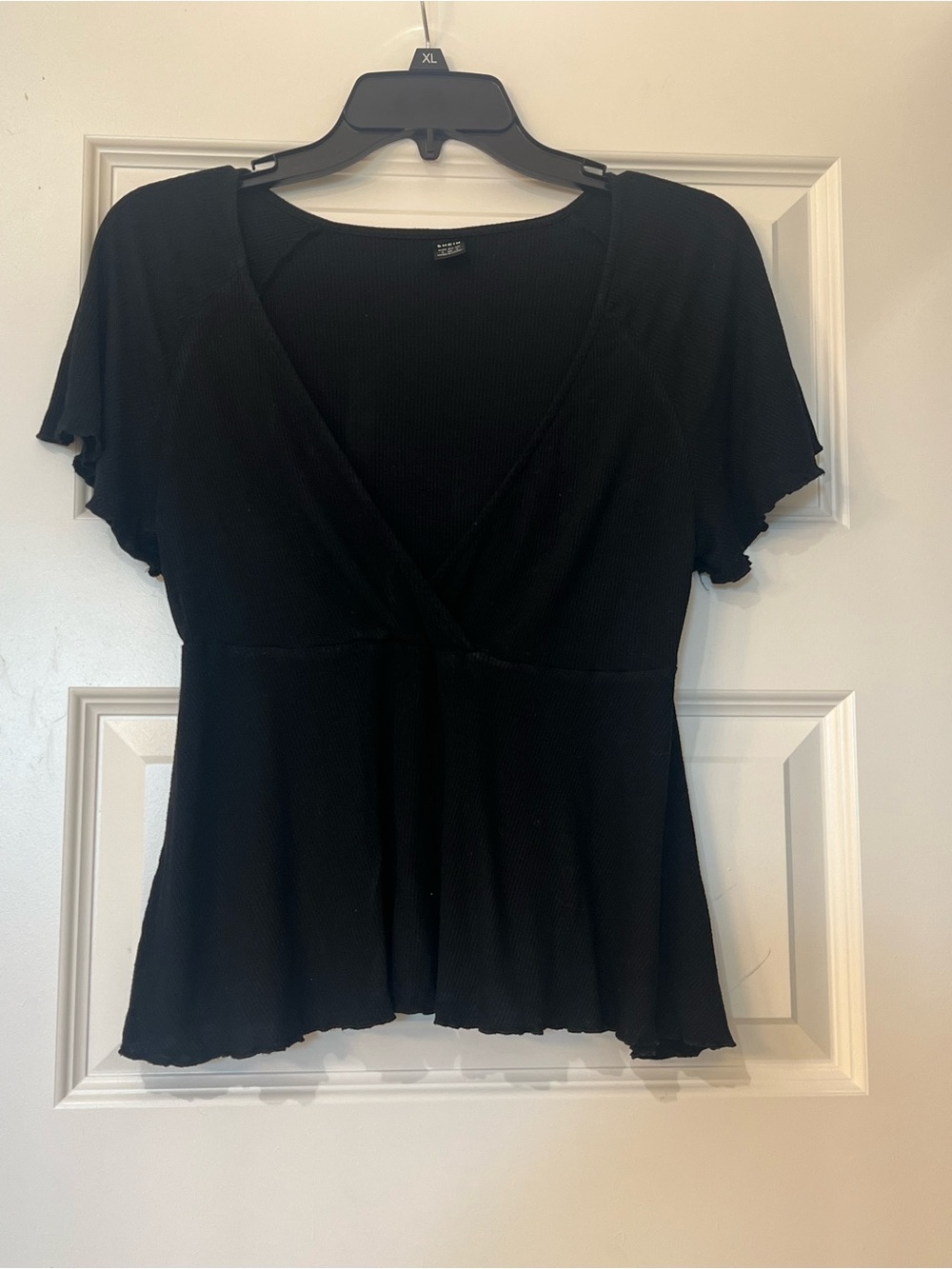 SHEIN Women’s Black Surplice V-Neck Peplum Blouse Size Small US 4